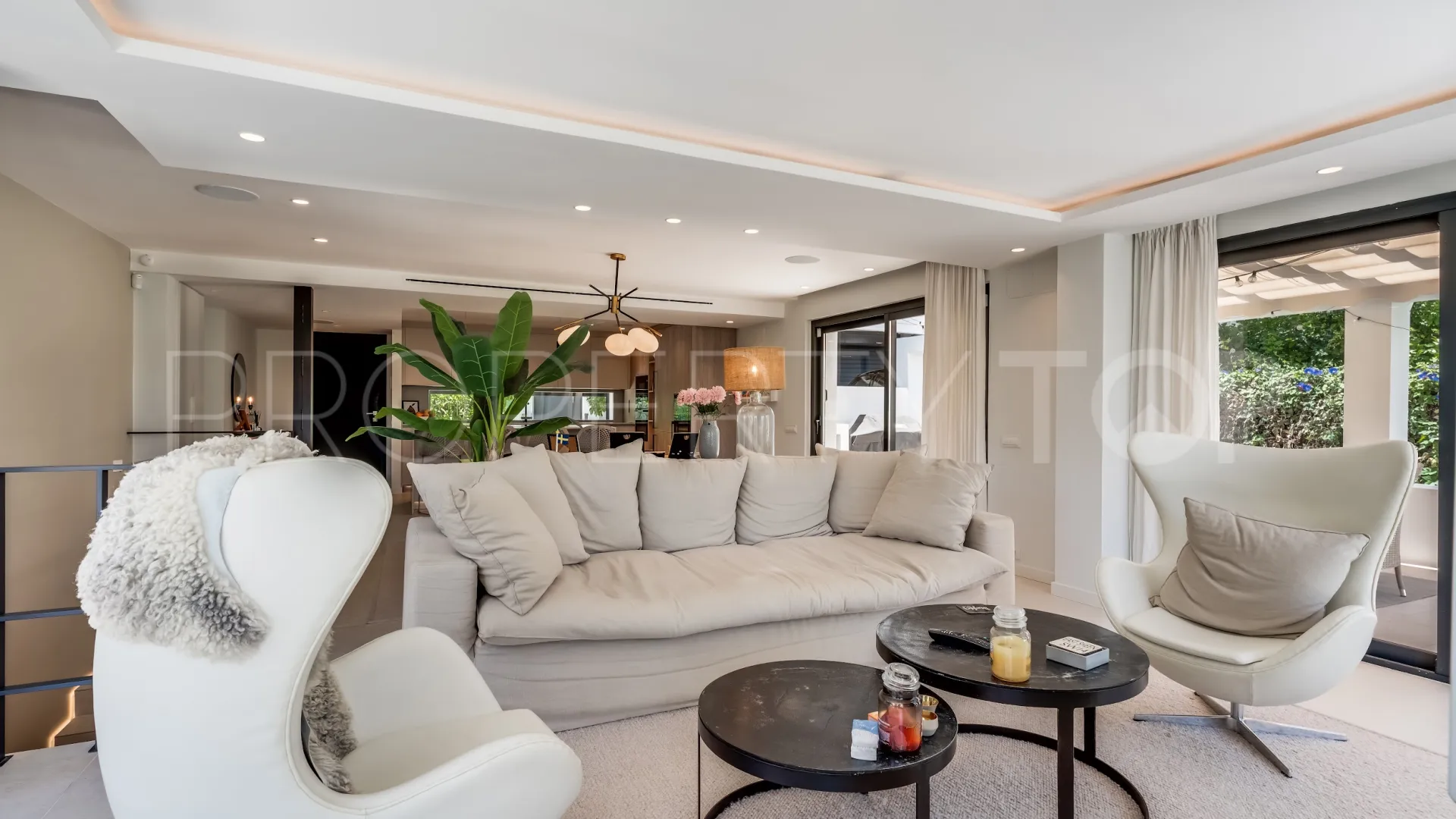 Nueva Andalucia, villa en venta de 4 dormitorios