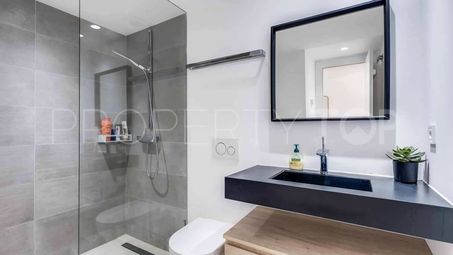 Nueva Andalucia, villa en venta de 4 dormitorios