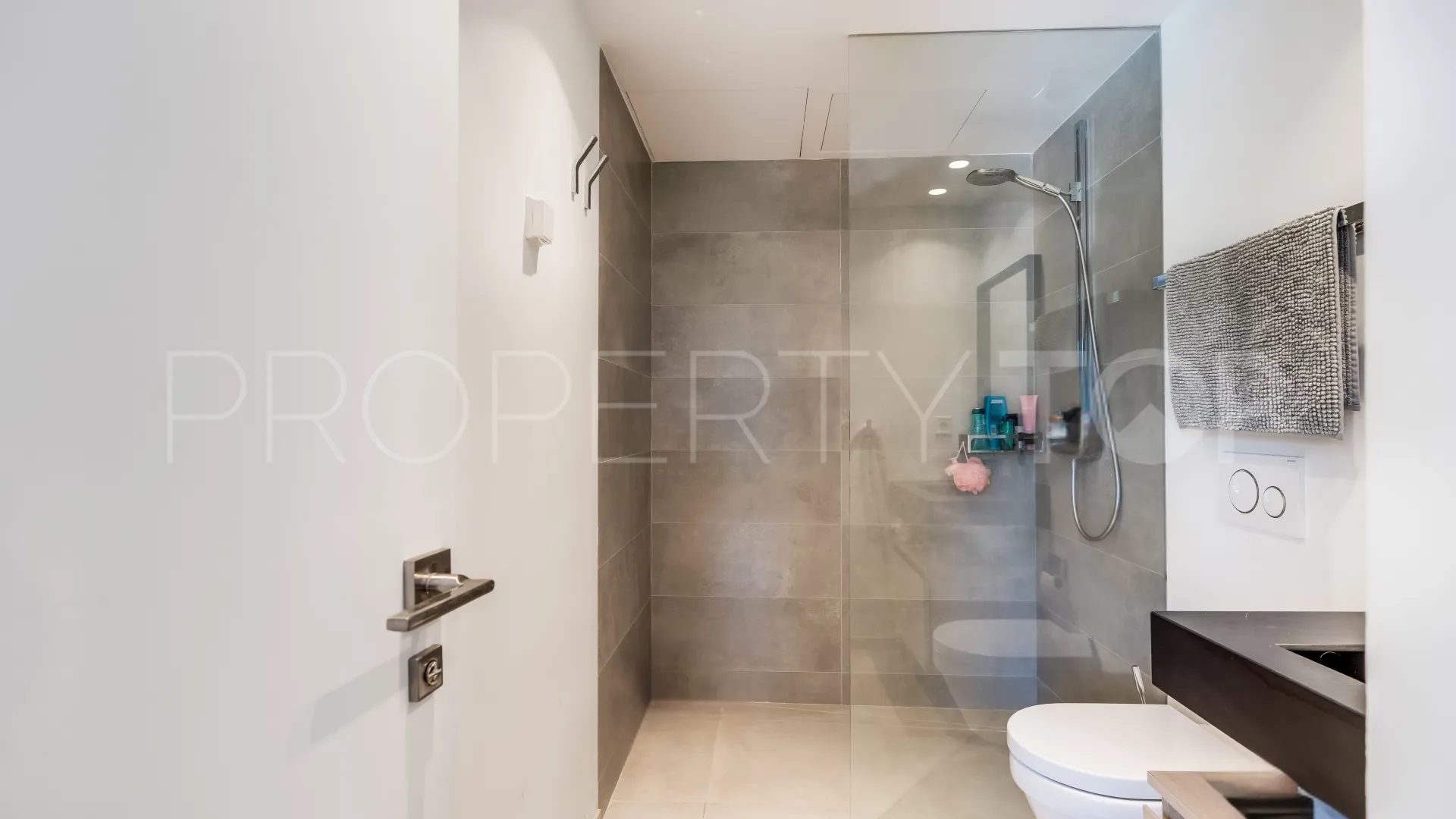 Nueva Andalucia, villa en venta de 4 dormitorios