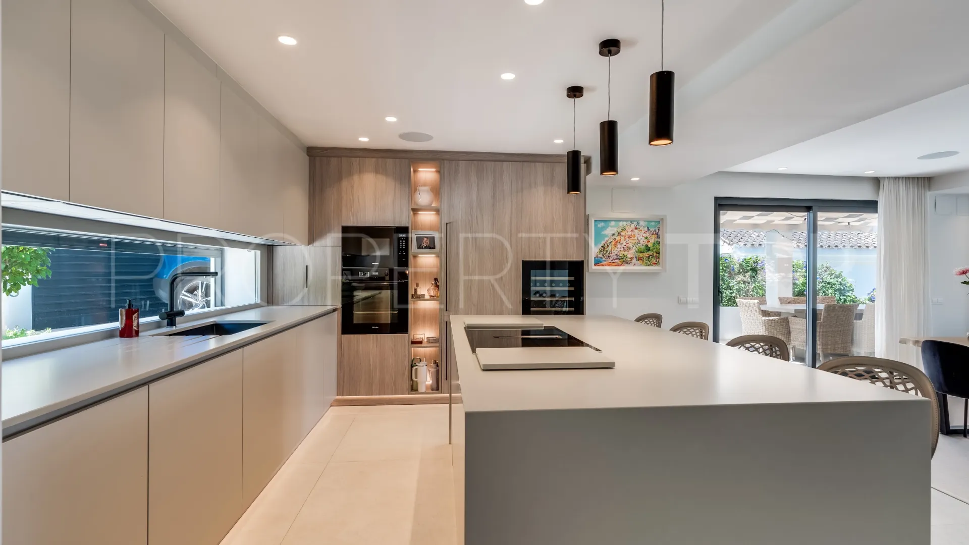 Nueva Andalucia, villa en venta de 4 dormitorios