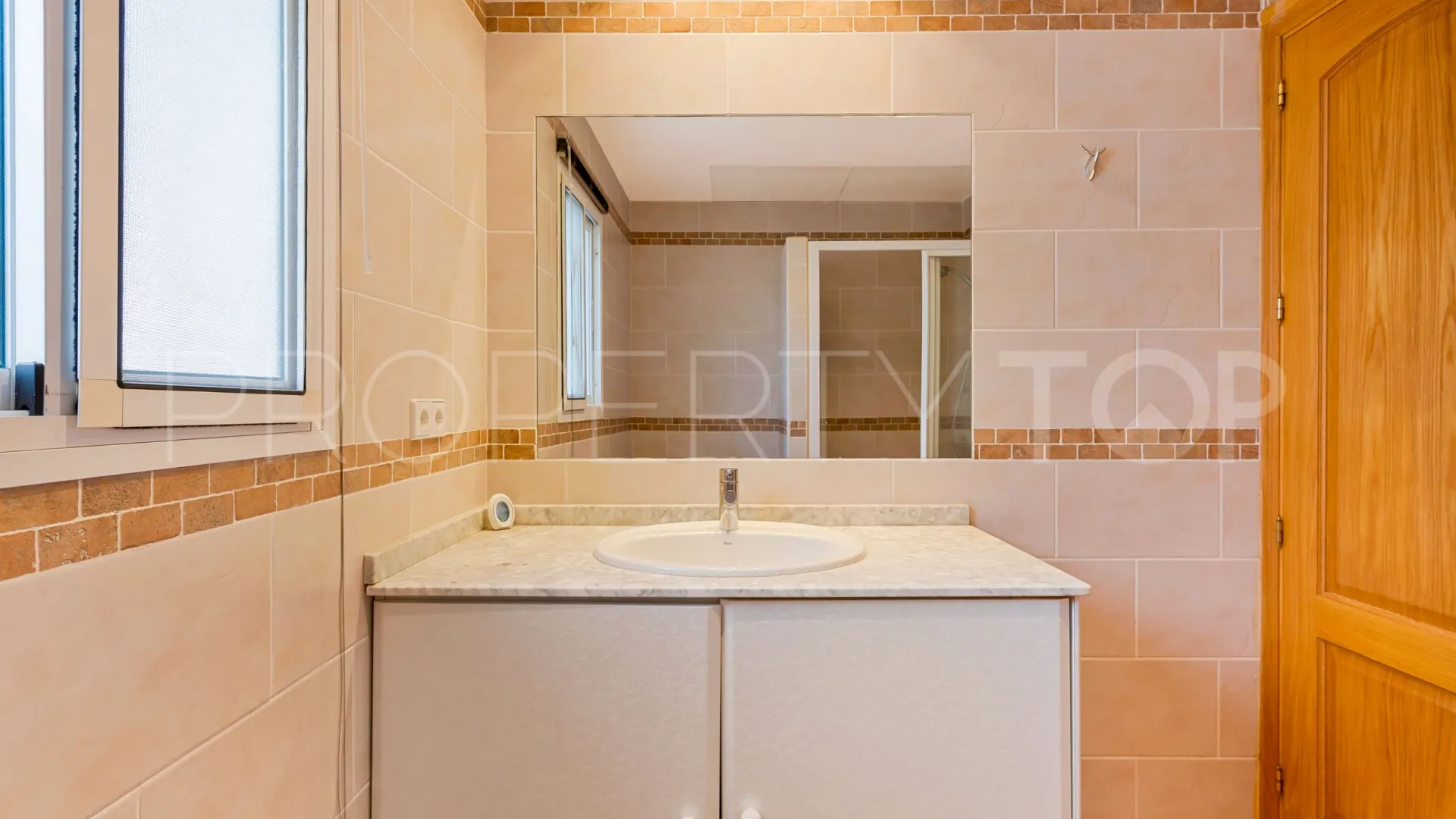 3 bedrooms Nueva Andalucia apartment for sale