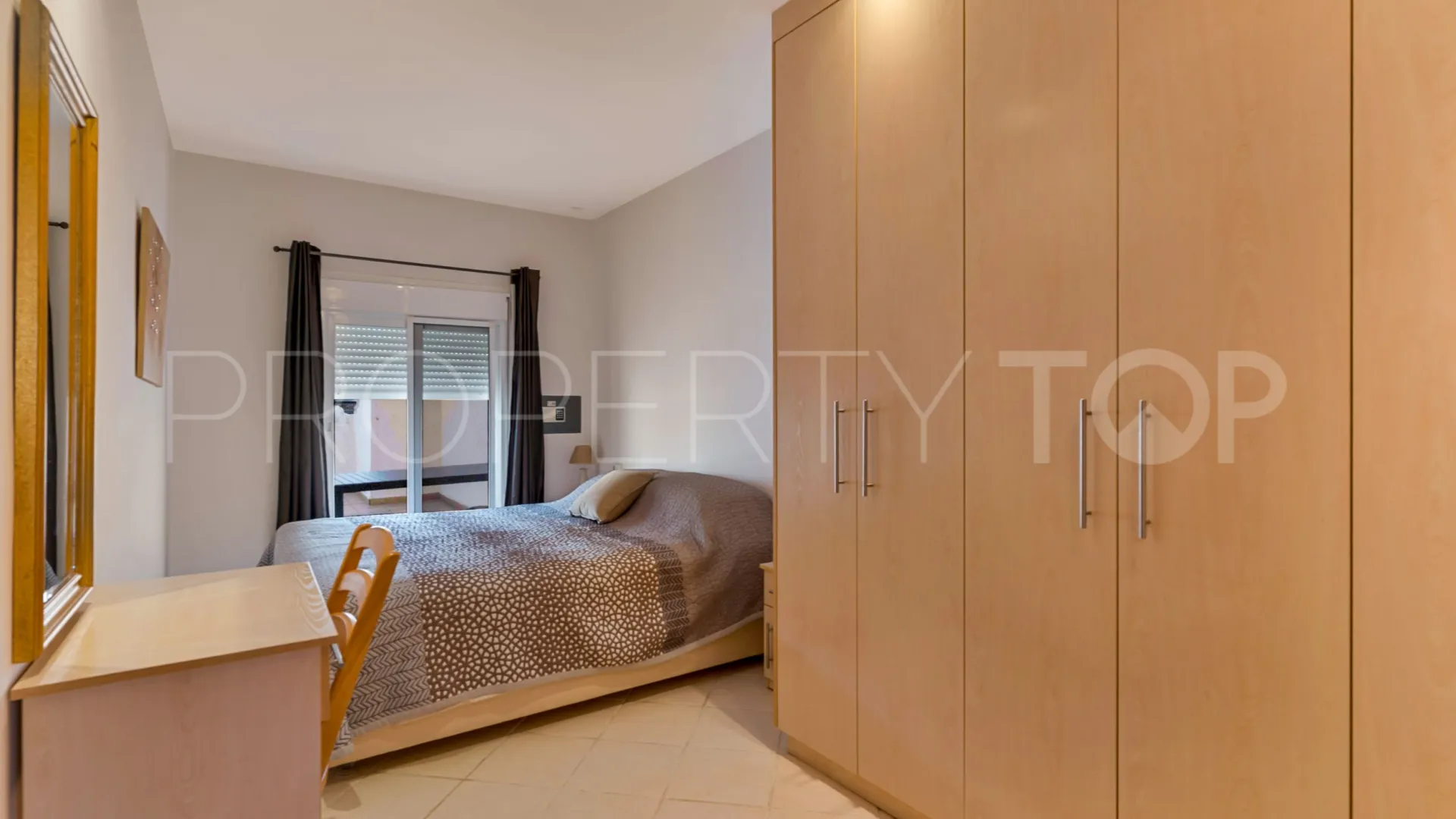 3 bedrooms Nueva Andalucia apartment for sale