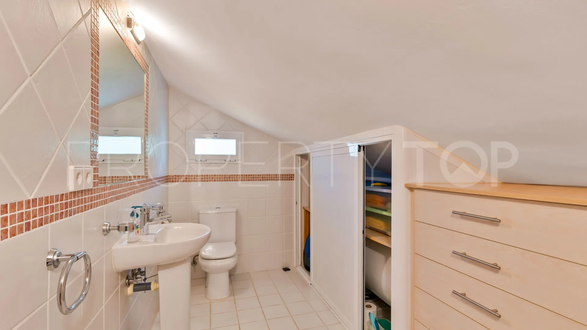 3 bedrooms Nueva Andalucia apartment for sale