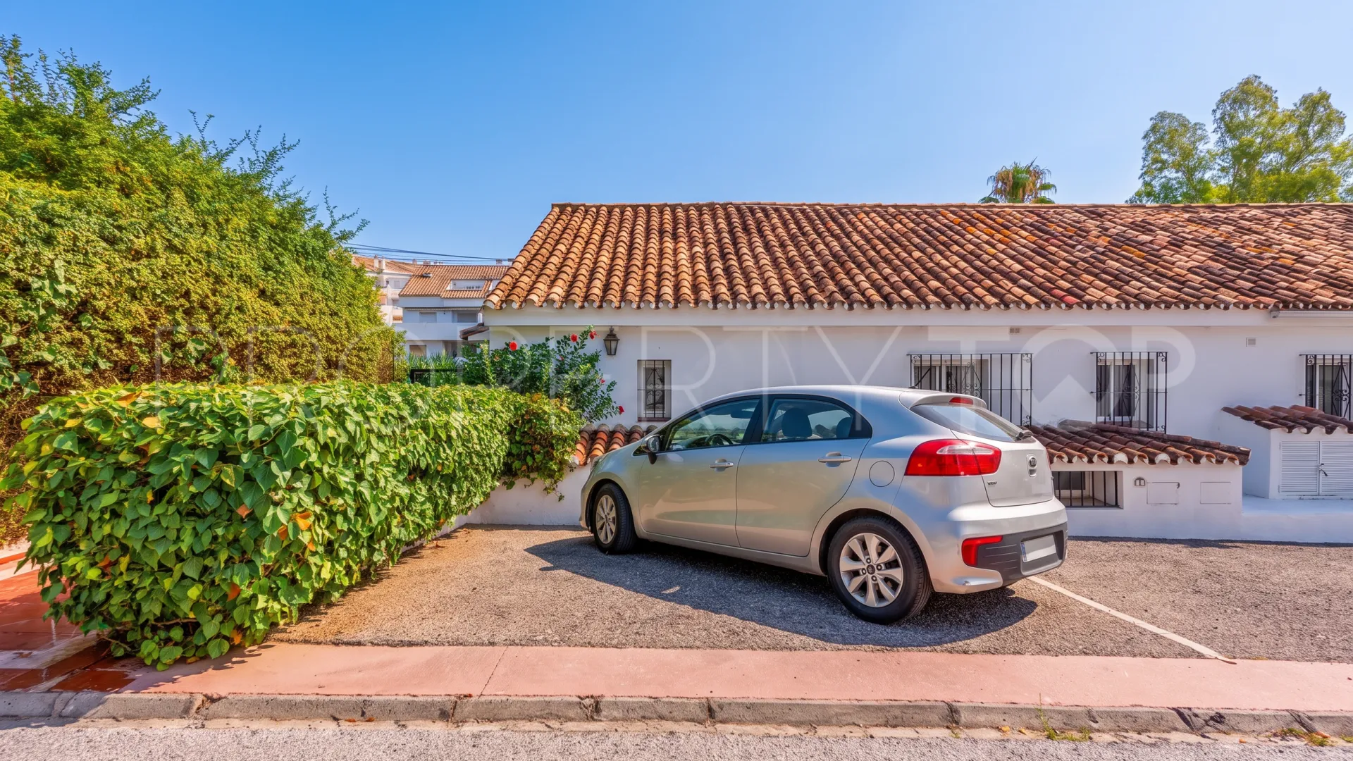 3 bedrooms Nueva Andalucia apartment for sale