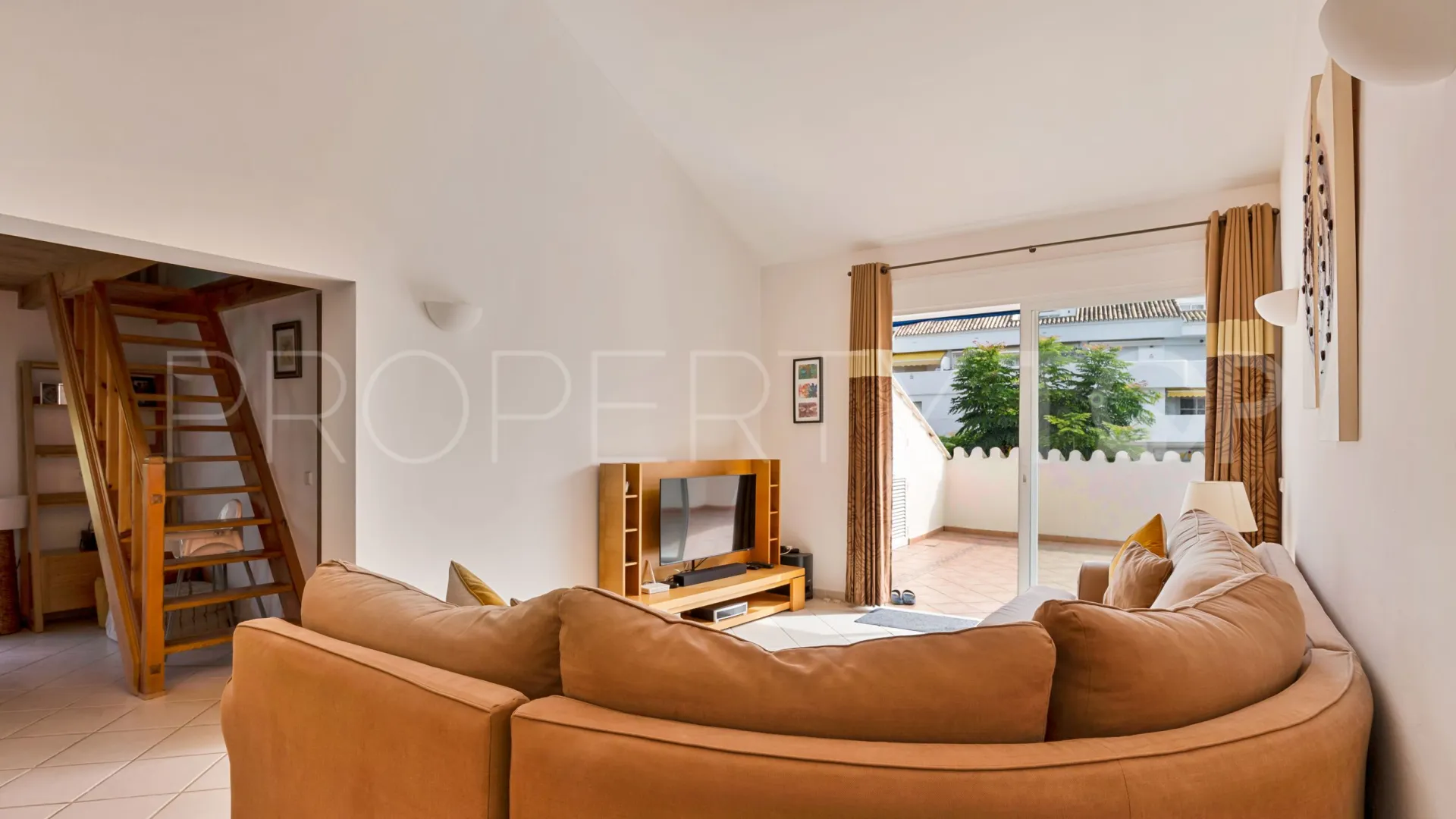 3 bedrooms Nueva Andalucia apartment for sale