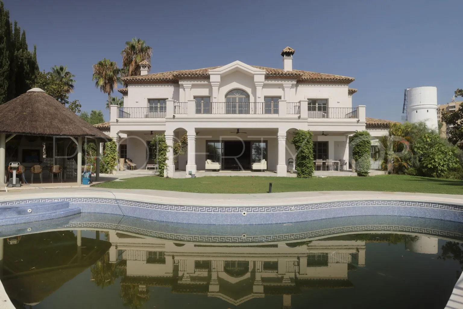 Villa en venta con 6 dormitorios en Atalaya de Rio Verde