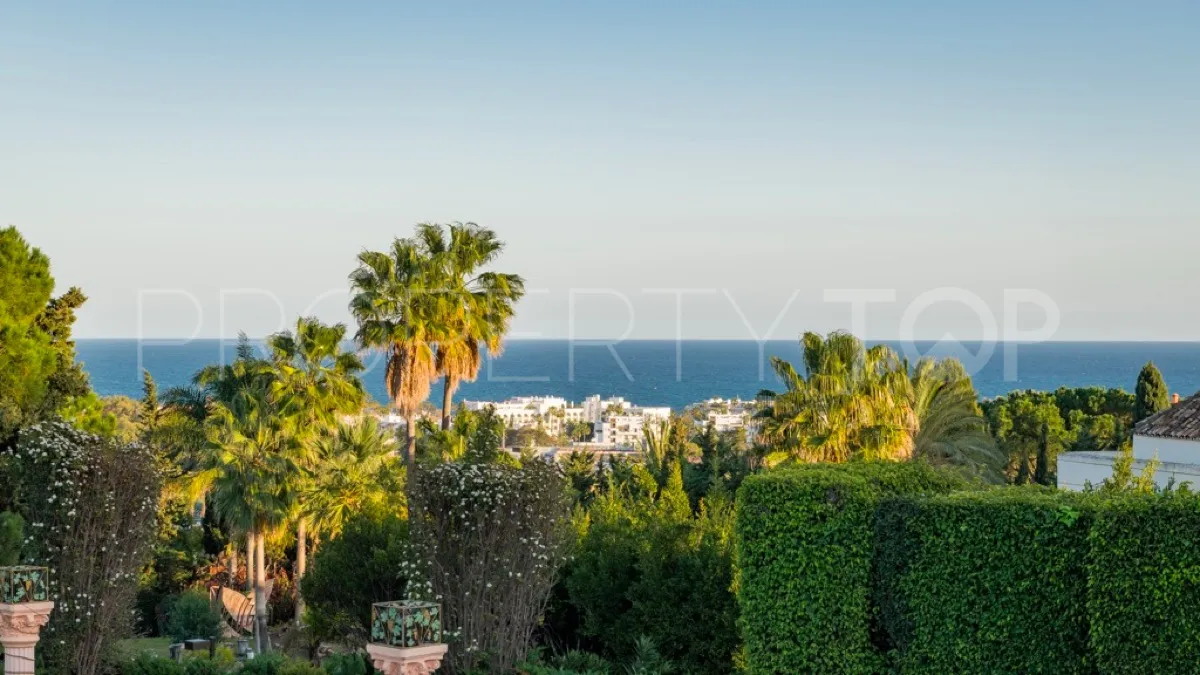 Villa en venta con 6 dormitorios en Atalaya de Rio Verde