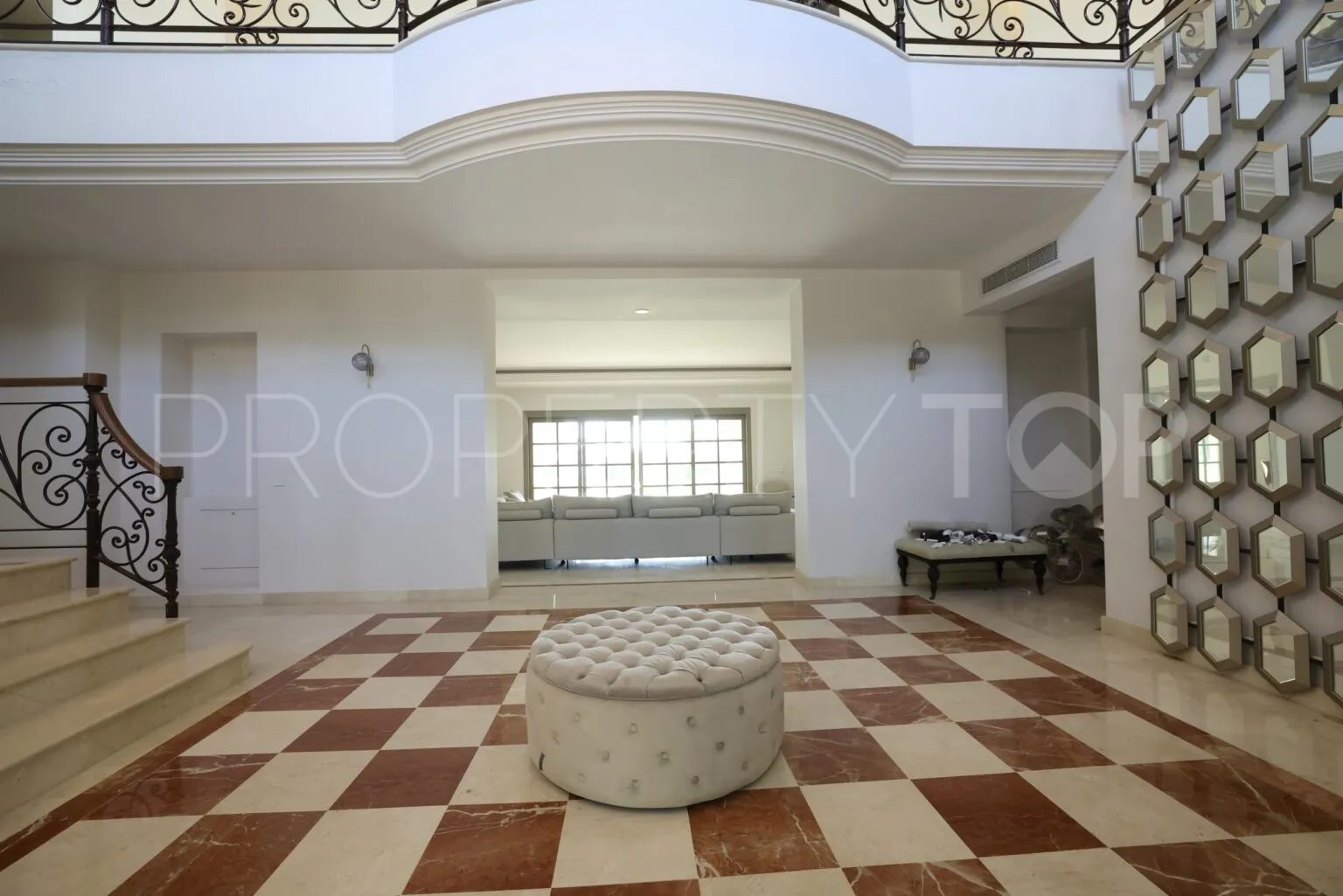 Villa en venta con 6 dormitorios en Atalaya de Rio Verde