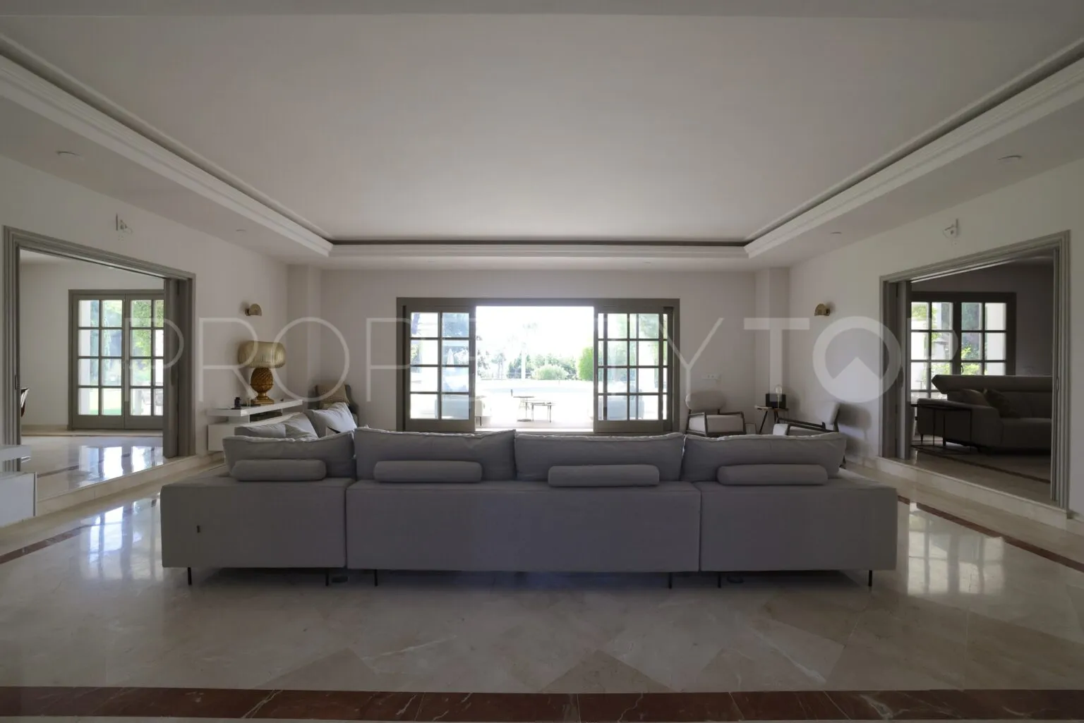Villa en venta con 6 dormitorios en Atalaya de Rio Verde