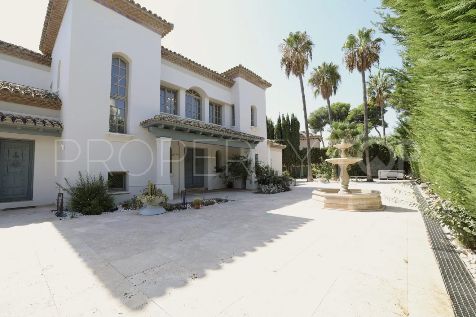 Villa en venta con 6 dormitorios en Atalaya de Rio Verde