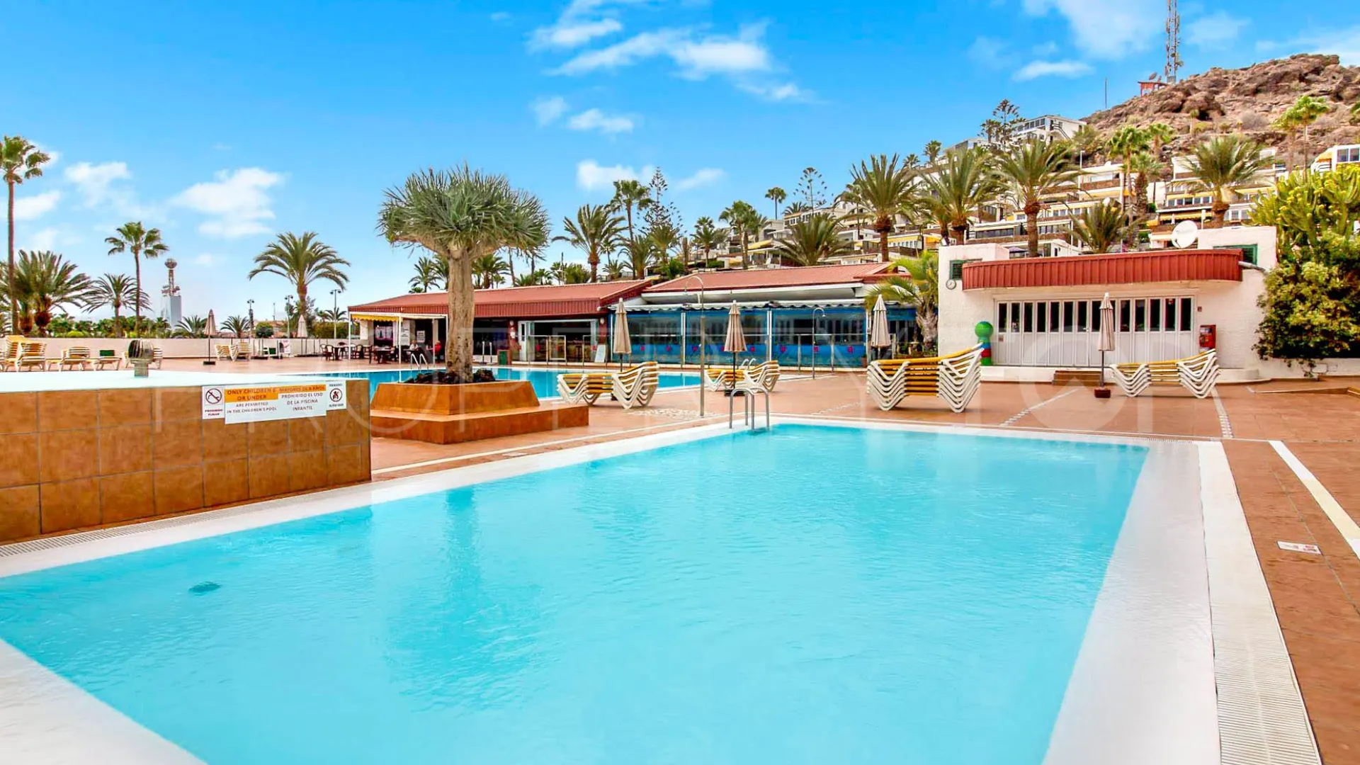 Monte Rojo apartment for sale