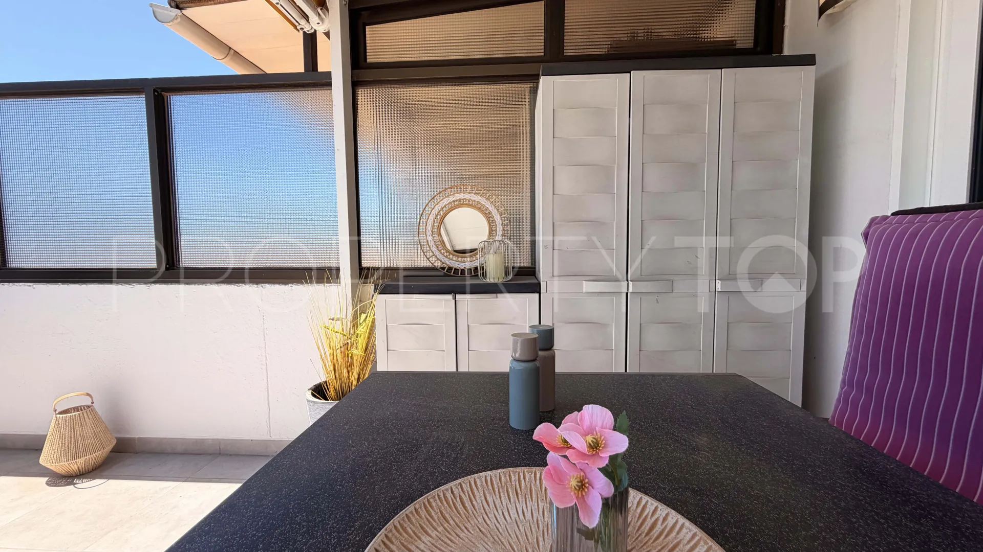 Monte Rojo apartment for sale