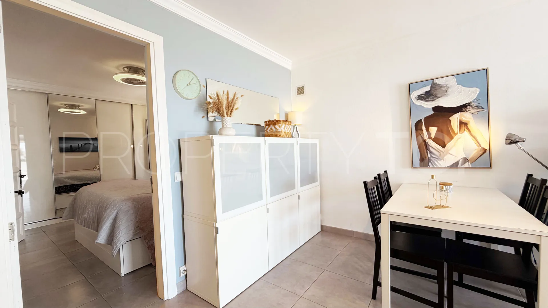 Monte Rojo apartment for sale