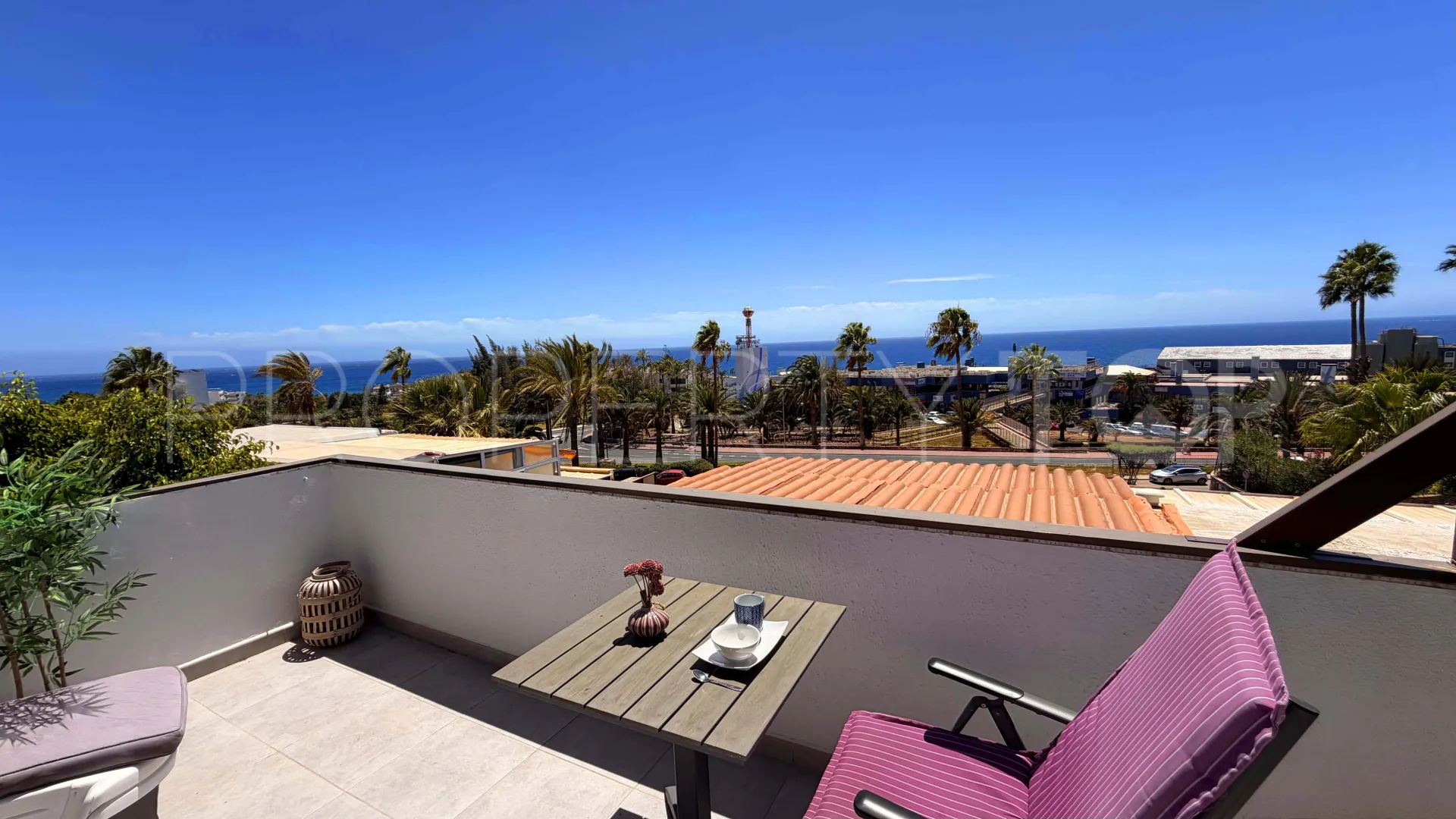 Monte Rojo apartment for sale