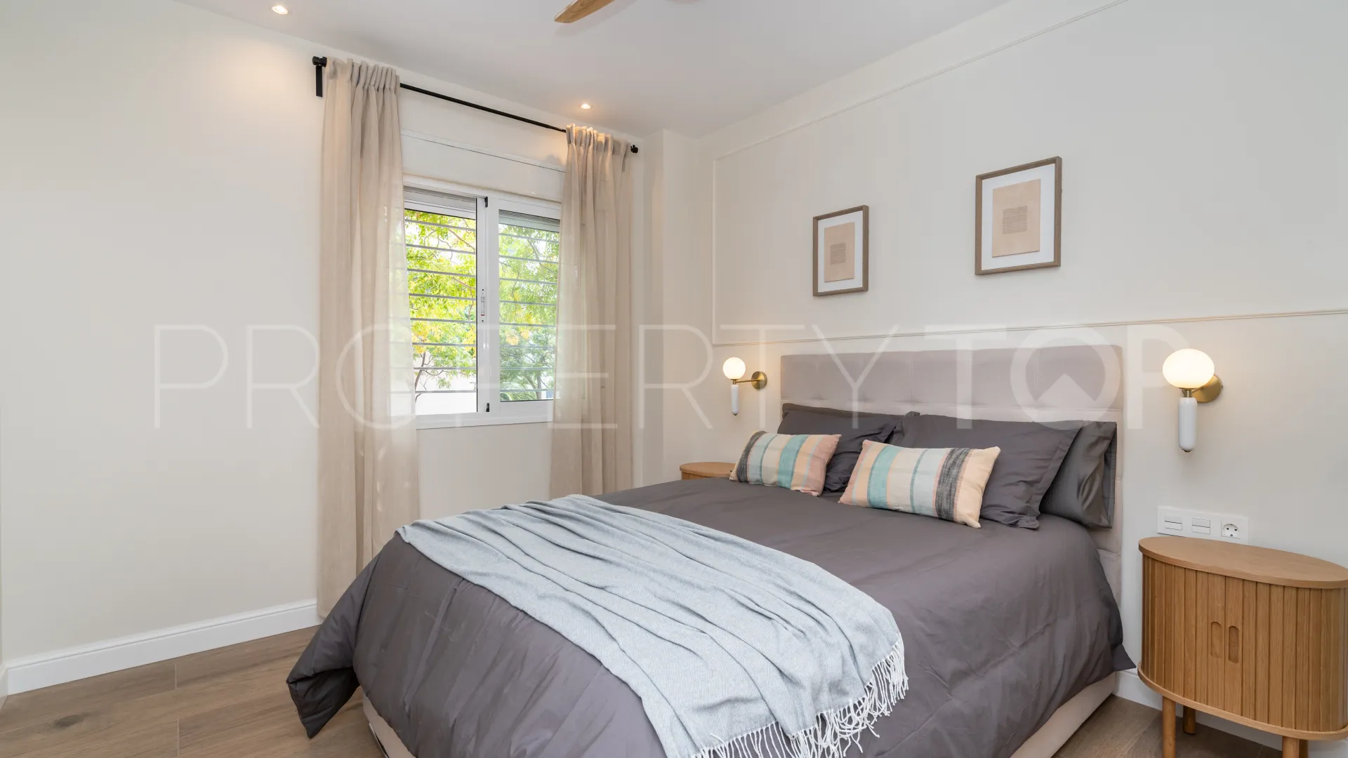 Estepona Centro, apartamento de 3 dormitorios en venta