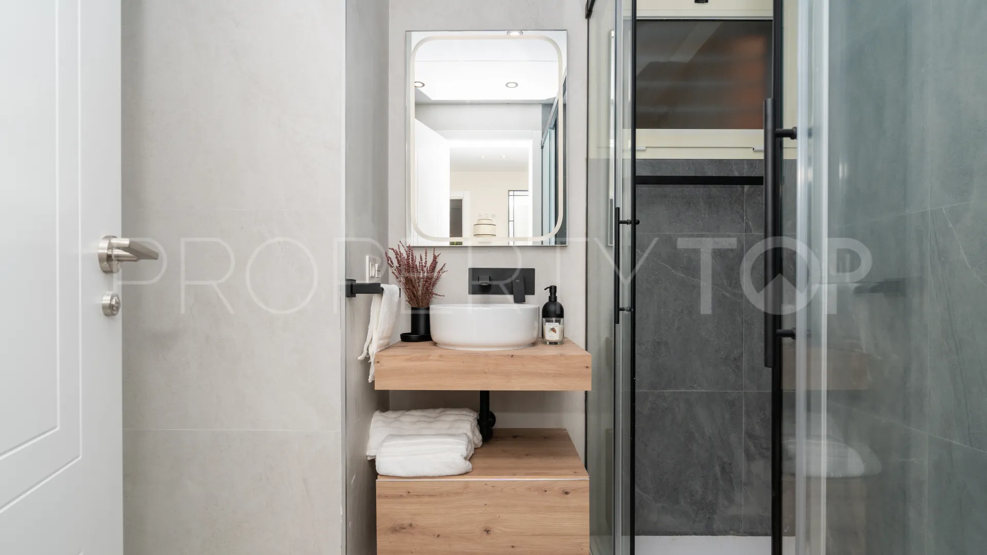 Estepona Centro, apartamento de 3 dormitorios en venta
