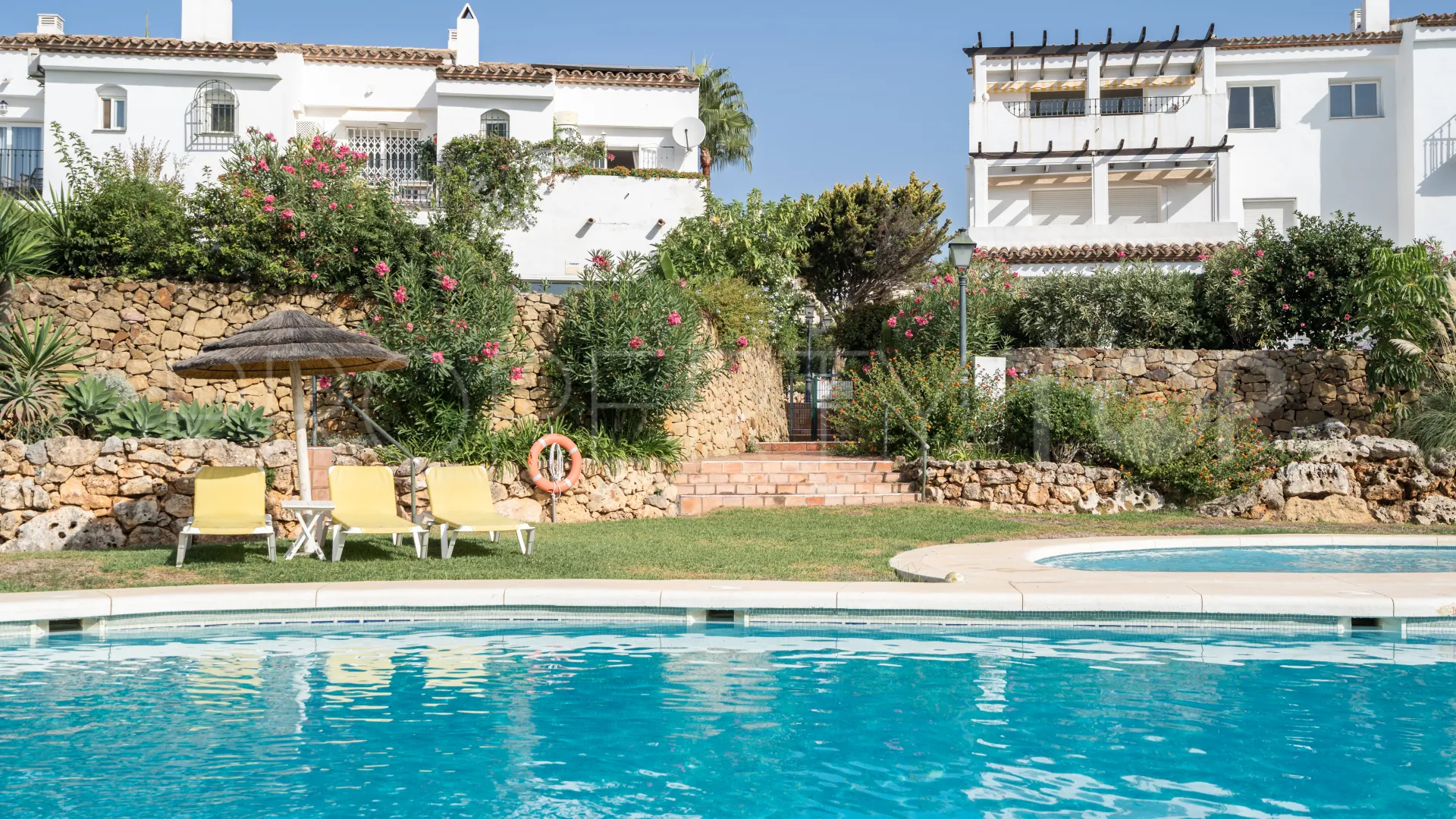Ático en venta en El Paraiso de 2 dormitorios