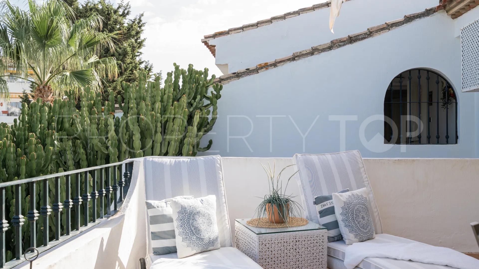 Ático en venta en El Paraiso de 2 dormitorios