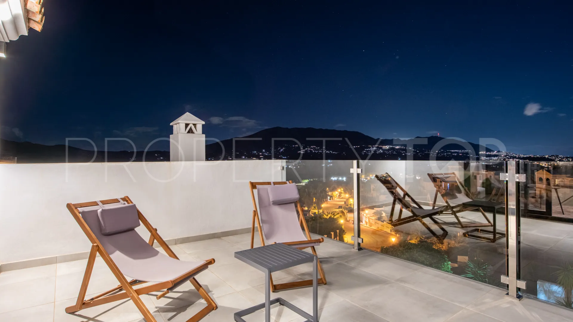 Comprar villa de 4 dormitorios en La Cala Golf Resort