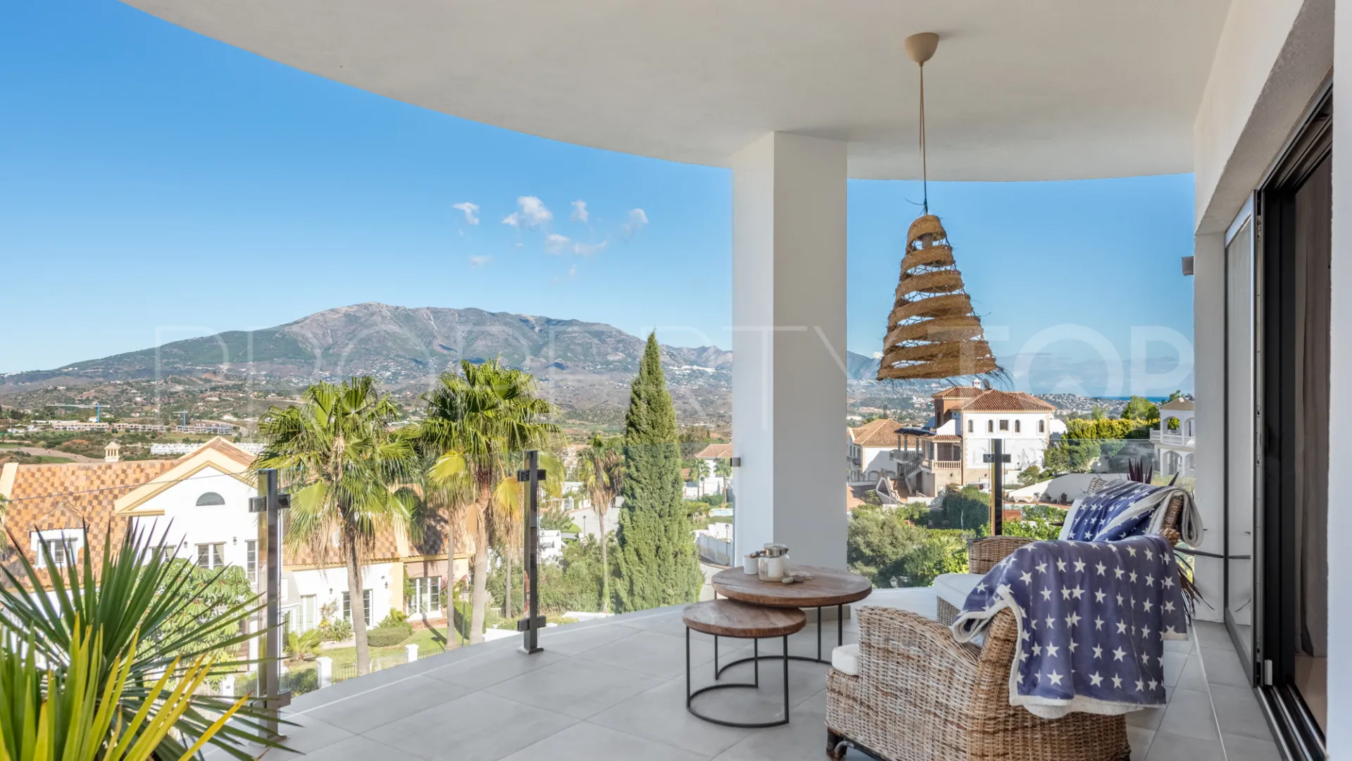 Comprar villa de 4 dormitorios en La Cala Golf Resort