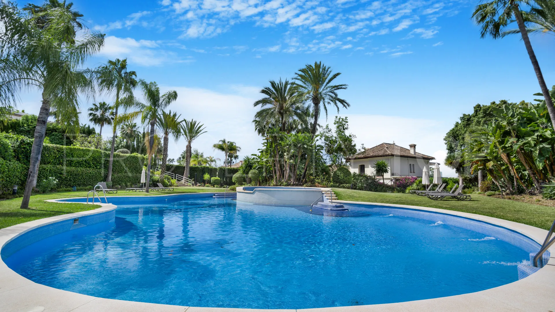 Se vende apartamento en Alcores del Golf