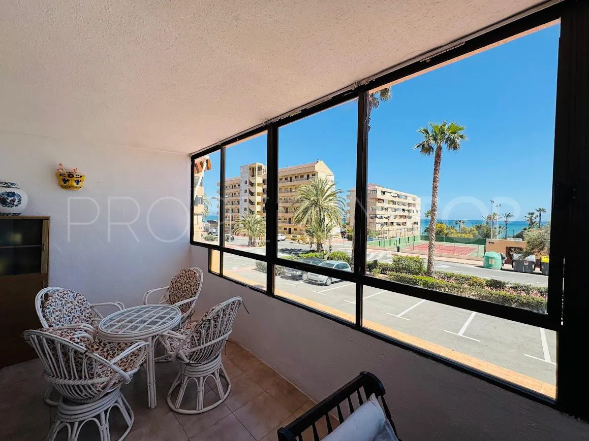 For sale apartment in La Mata with 3 bedrooms