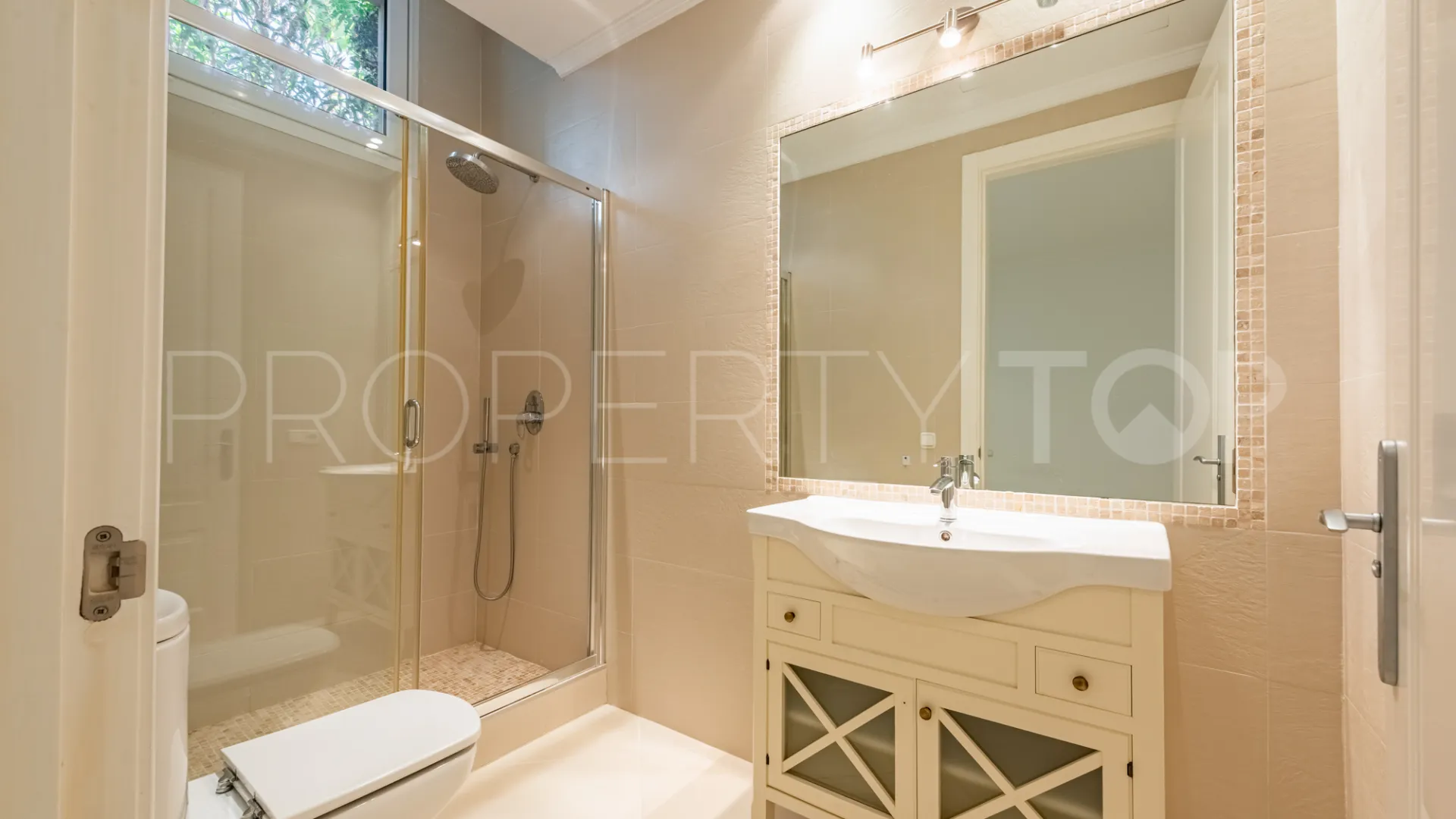 For sale Los Flamingos villa with 7 bedrooms