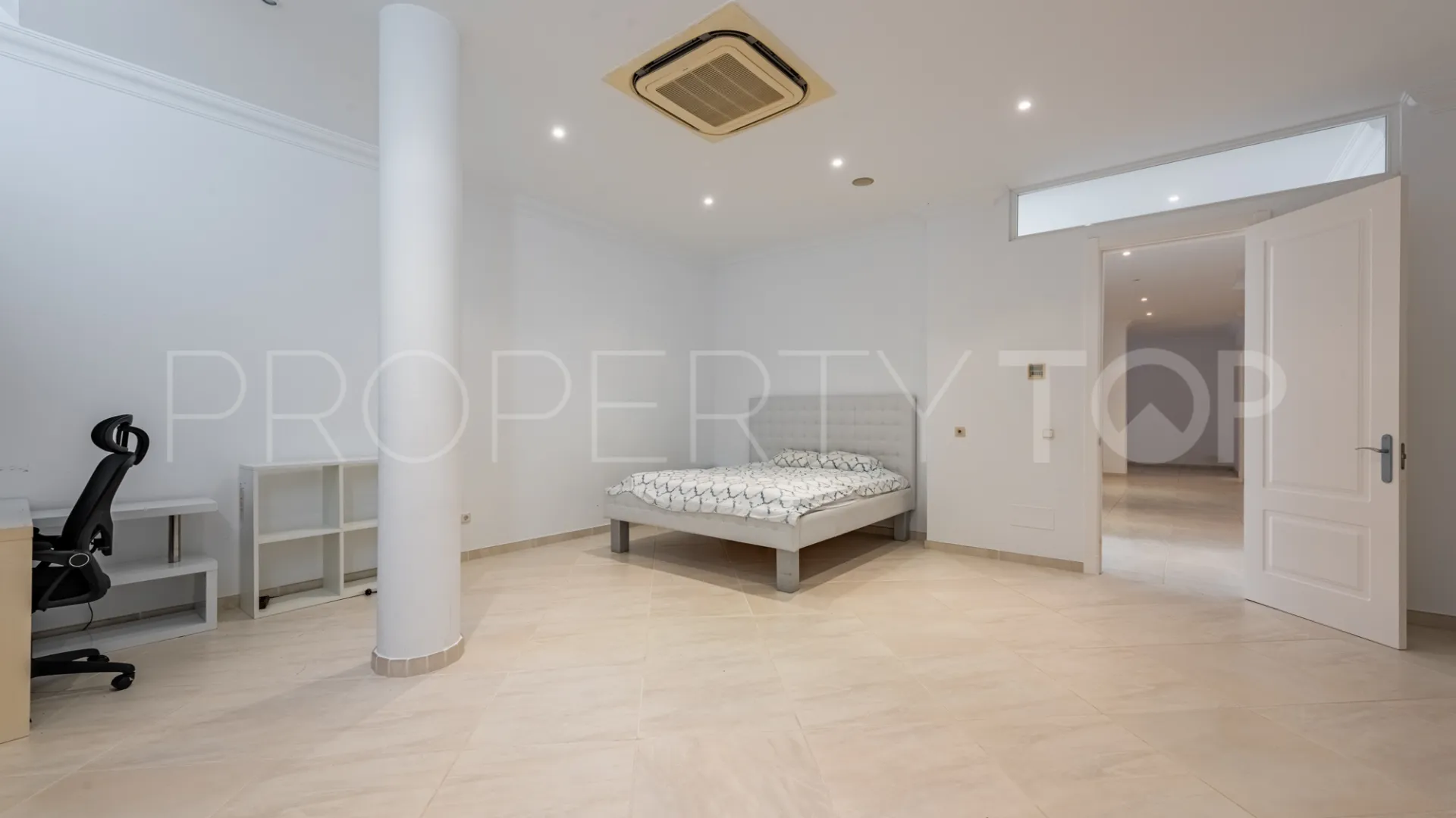 For sale Los Flamingos villa with 7 bedrooms