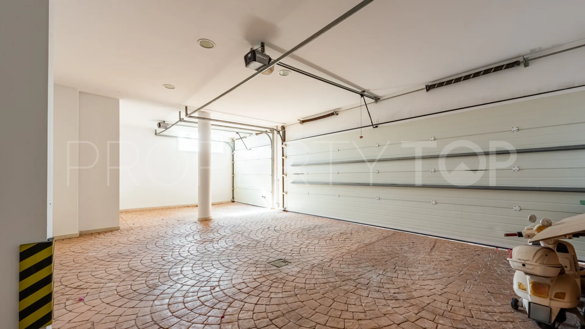 For sale Los Flamingos villa with 7 bedrooms