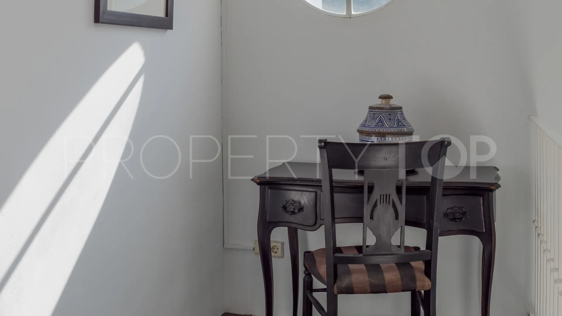 Villa with 5 bedrooms for sale in Nueva Andalucia