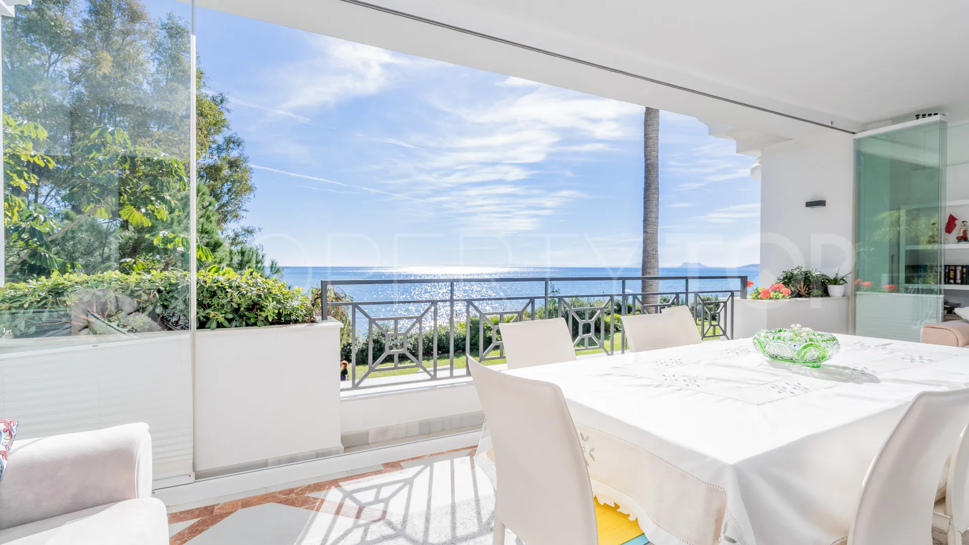 For sale 2 bedrooms apartment in Doncella Beach