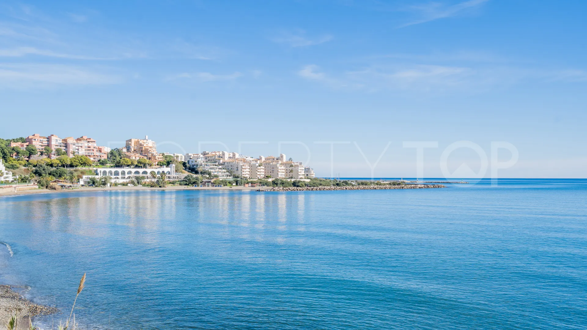 For sale 2 bedrooms apartment in Doncella Beach