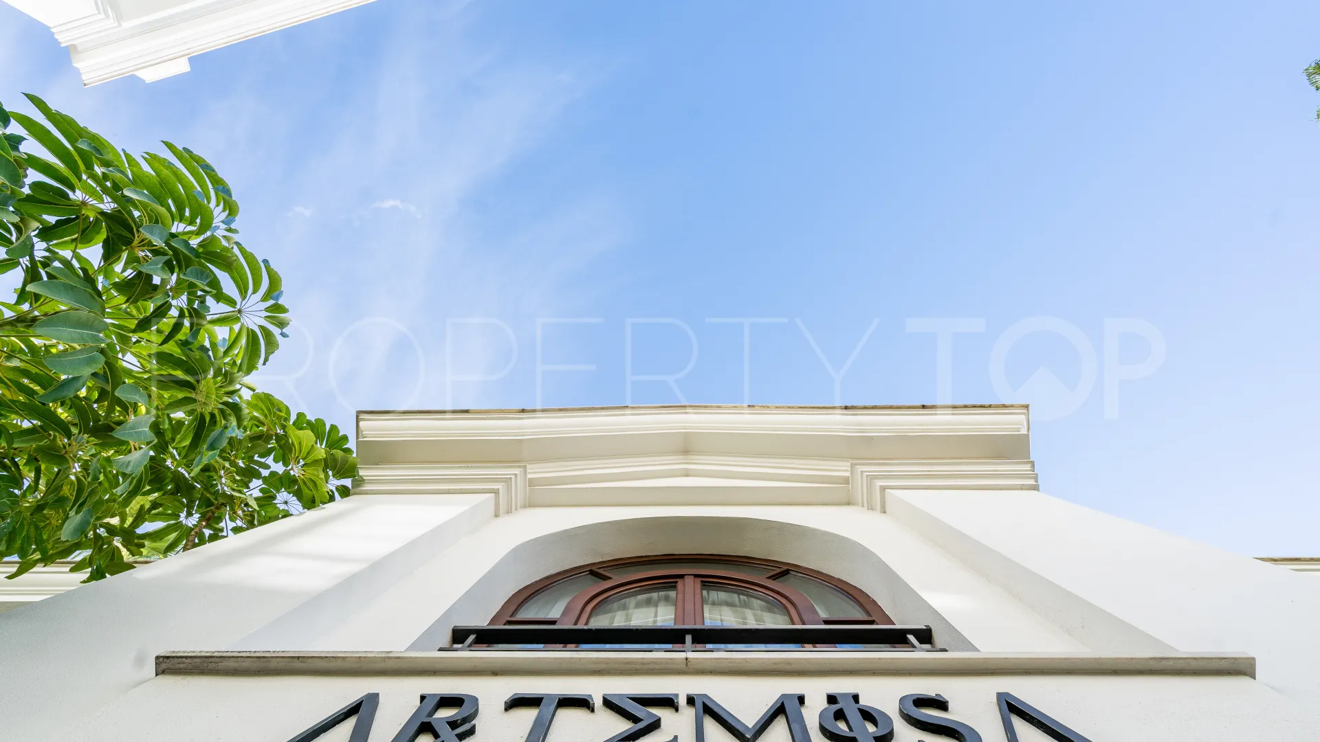 For sale 2 bedrooms apartment in Doncella Beach