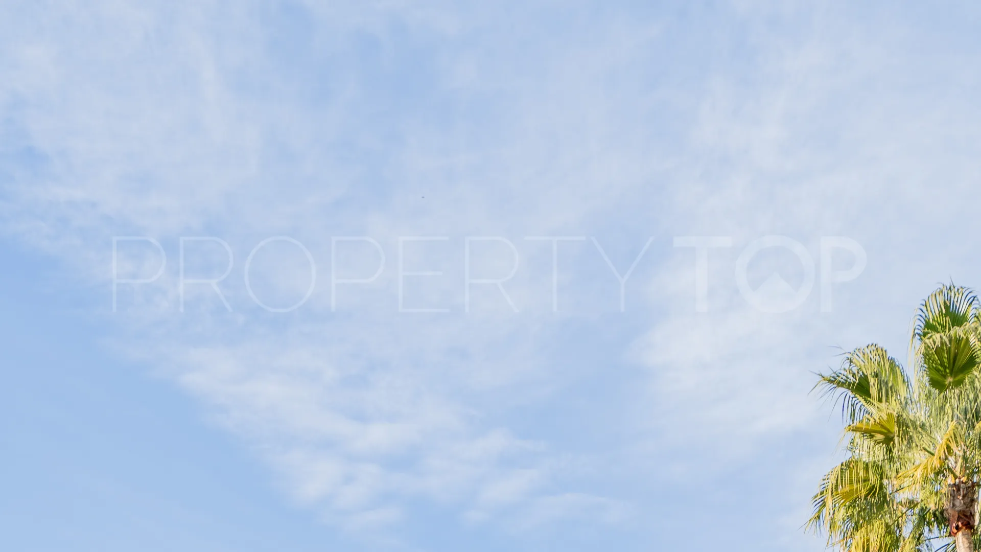 For sale 2 bedrooms apartment in Doncella Beach