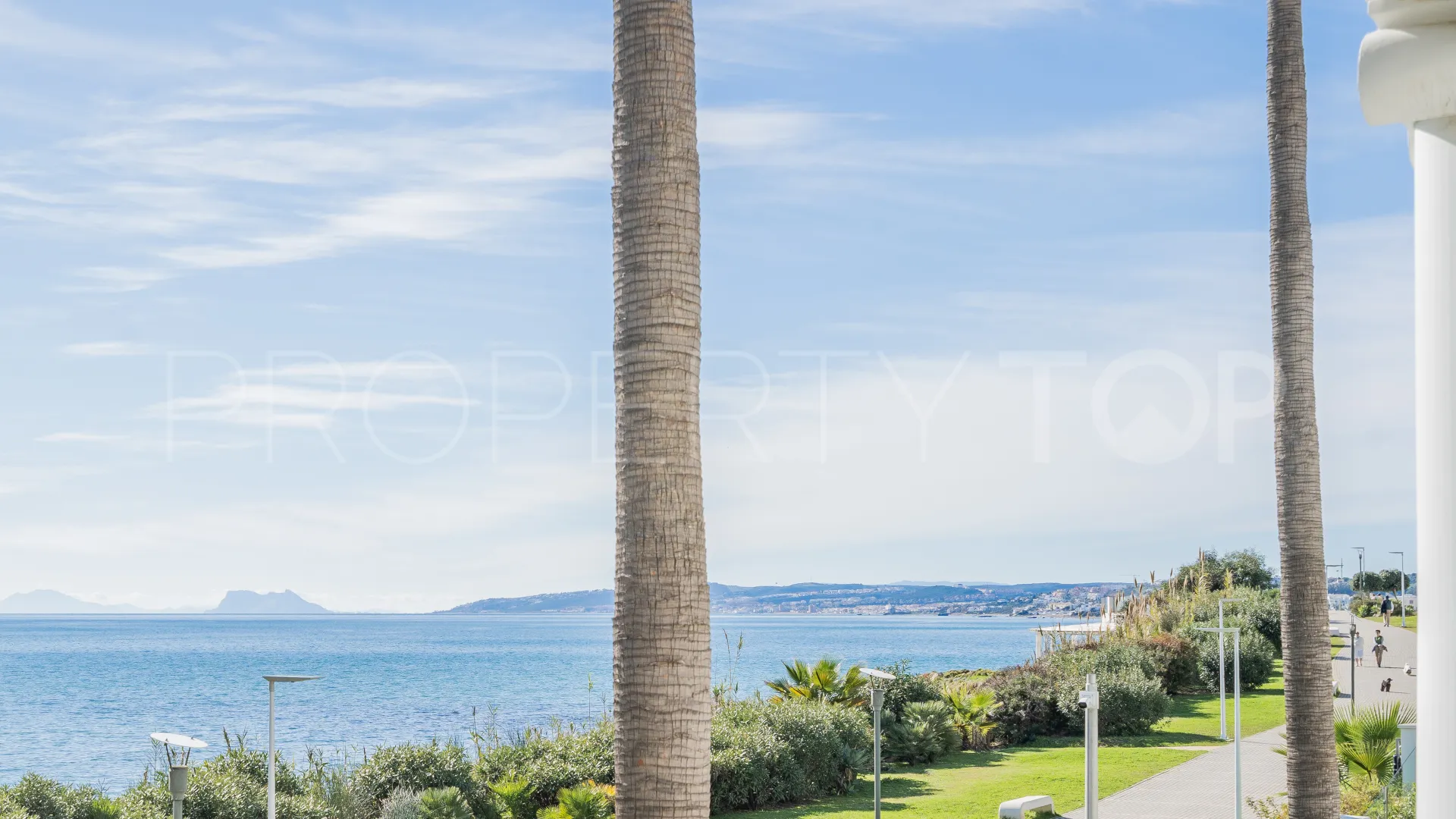 For sale 2 bedrooms apartment in Doncella Beach