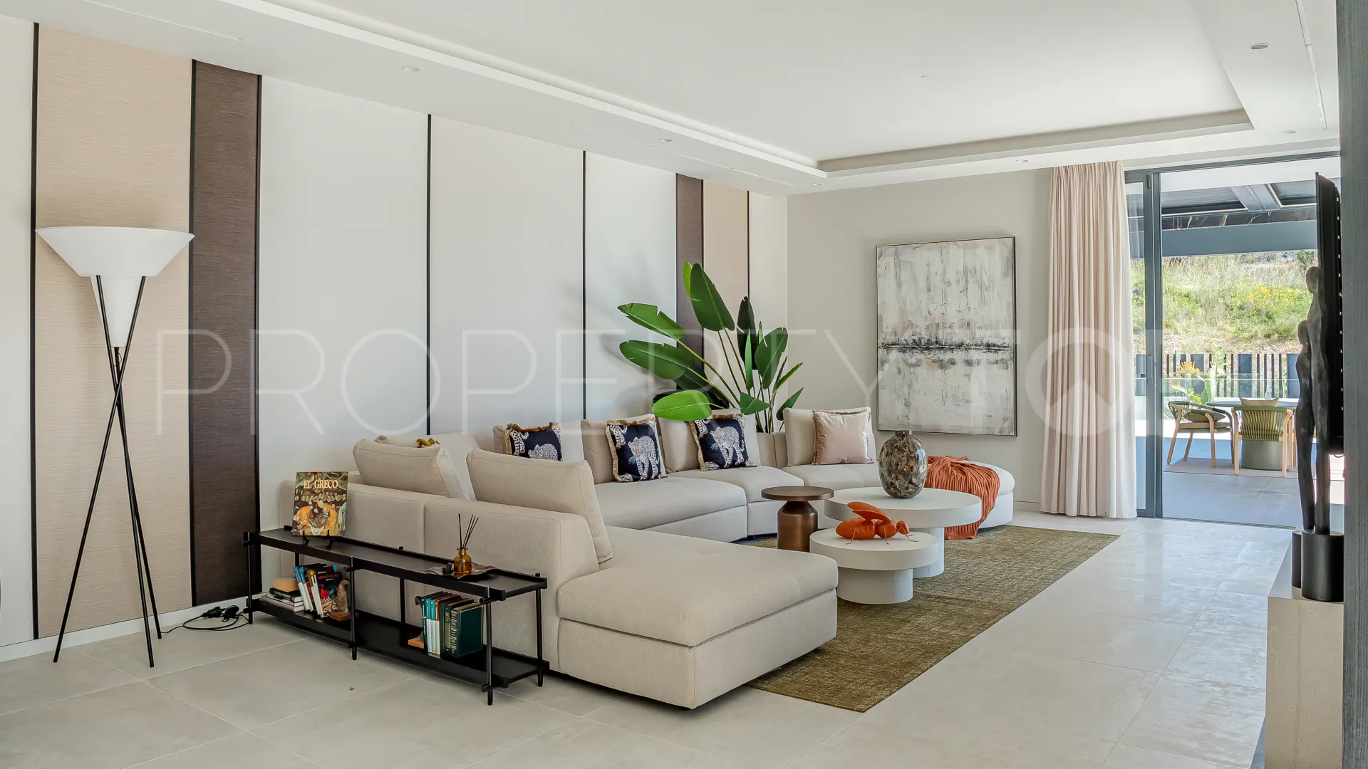 For sale 6 bedrooms villa in Paraiso Alto