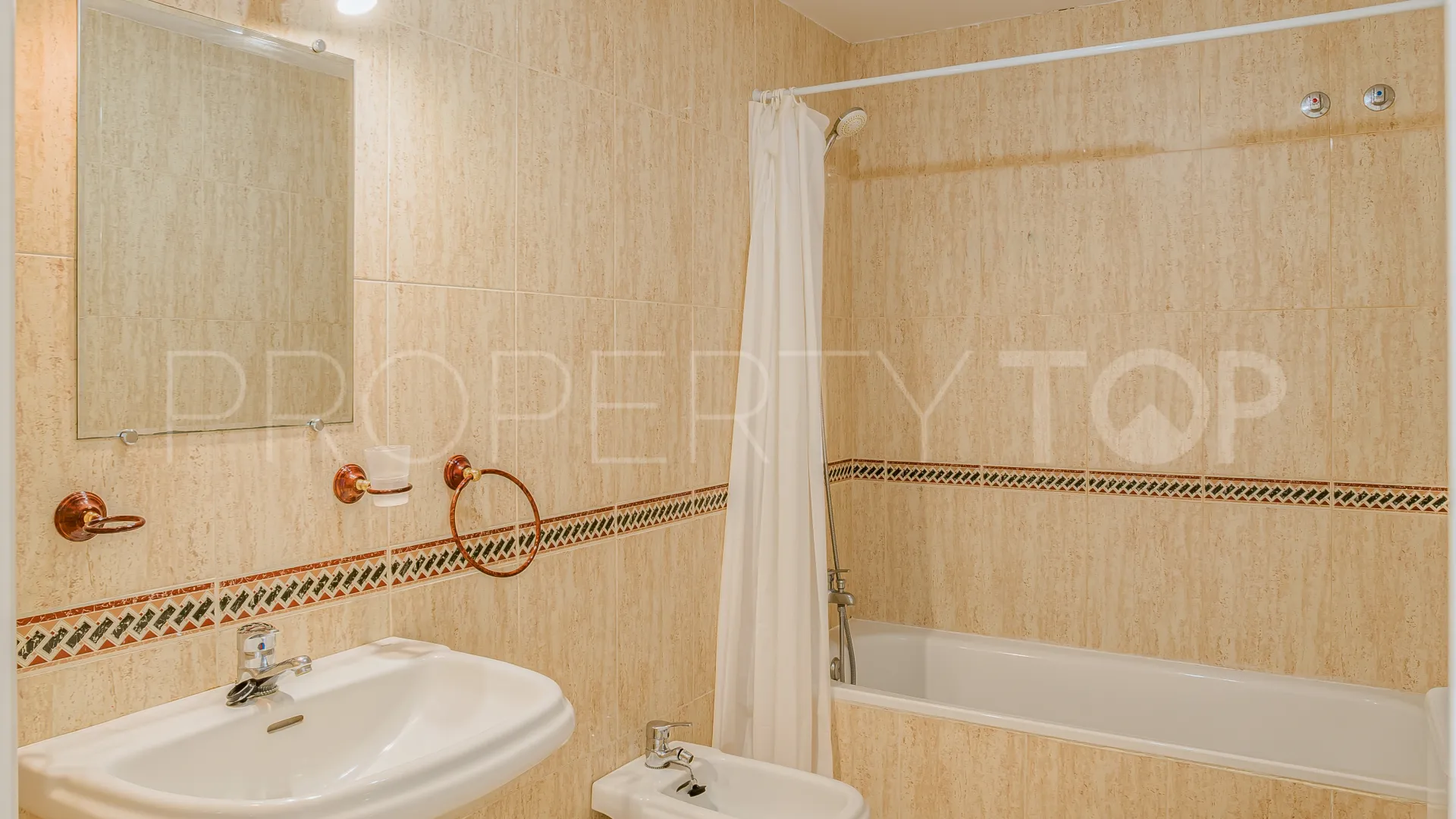 La Maestranza 2 bedrooms apartment for sale