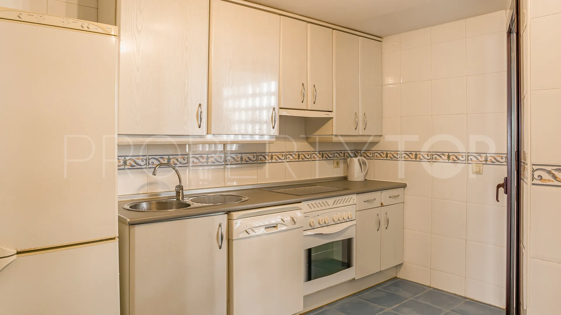 La Maestranza 2 bedrooms apartment for sale