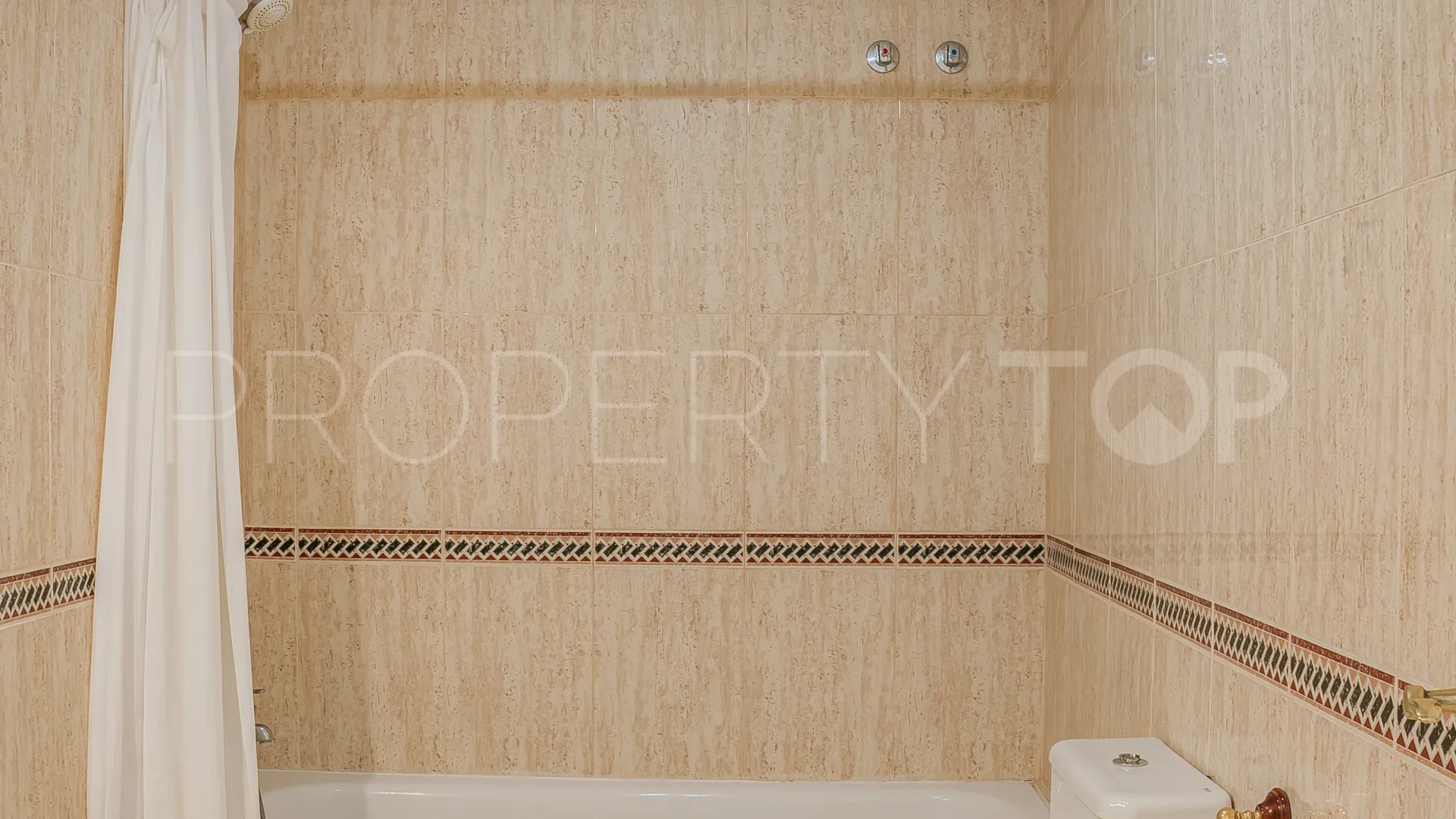 La Maestranza 2 bedrooms apartment for sale