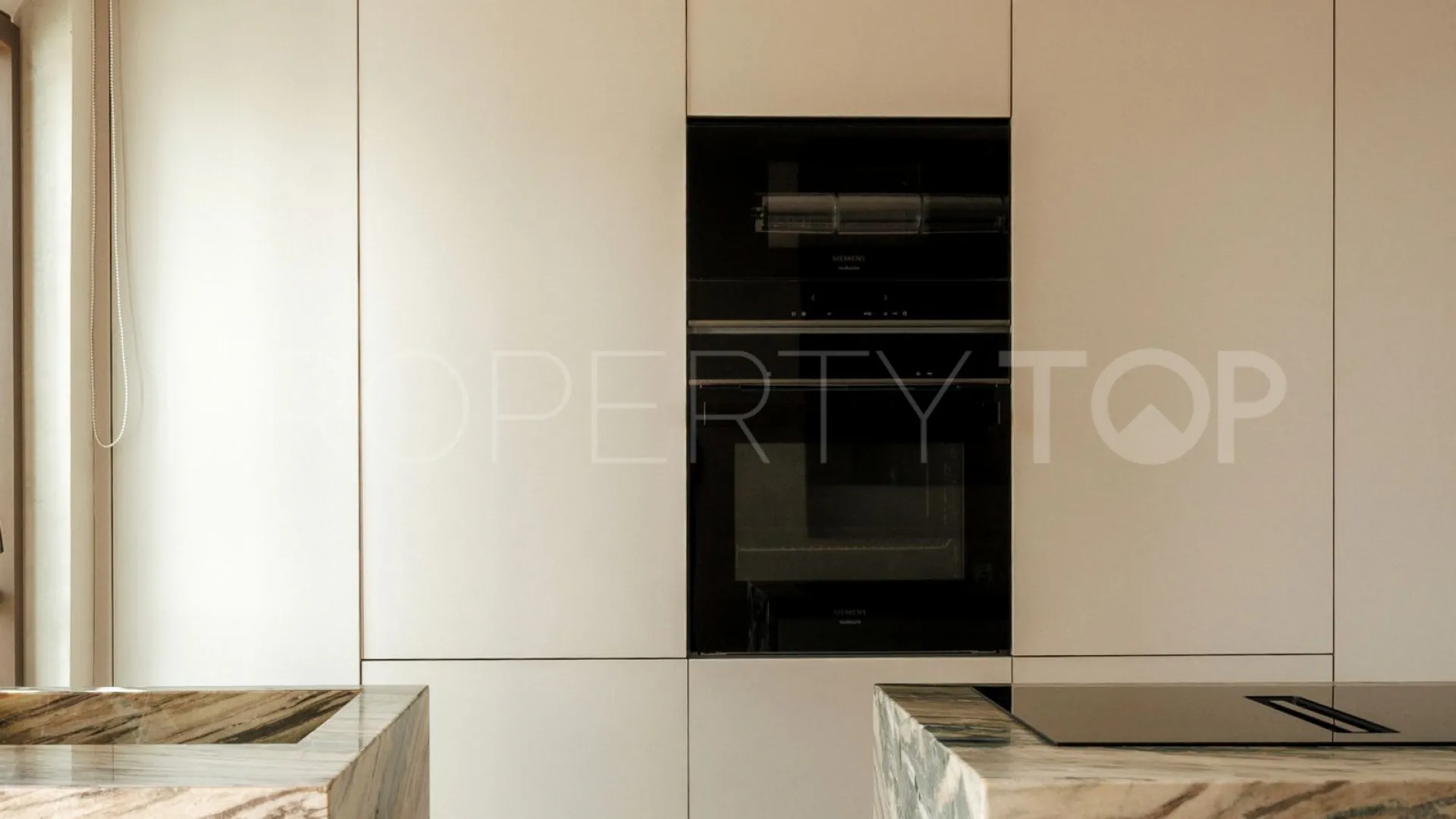 Town house for sale in El Naranjal