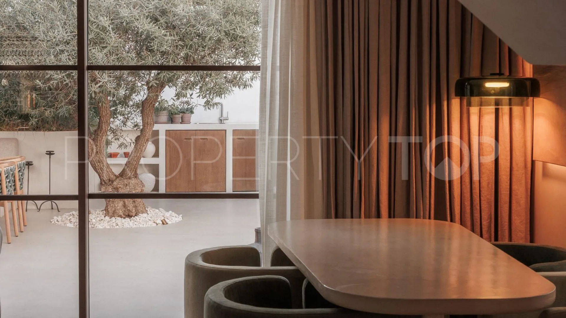 Town house for sale in El Naranjal