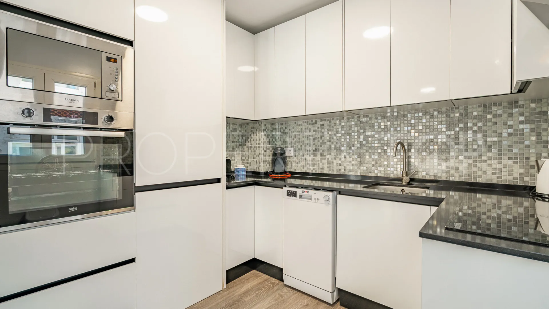 Edificio en venta en Estepona Ciudad