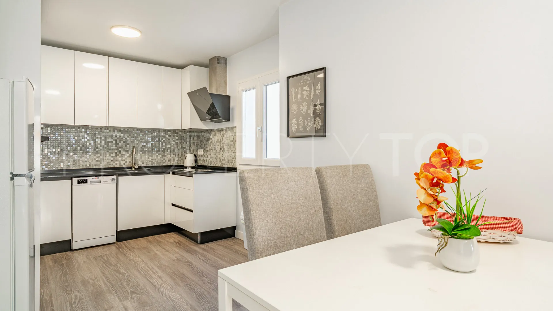Edificio en venta en Estepona Ciudad
