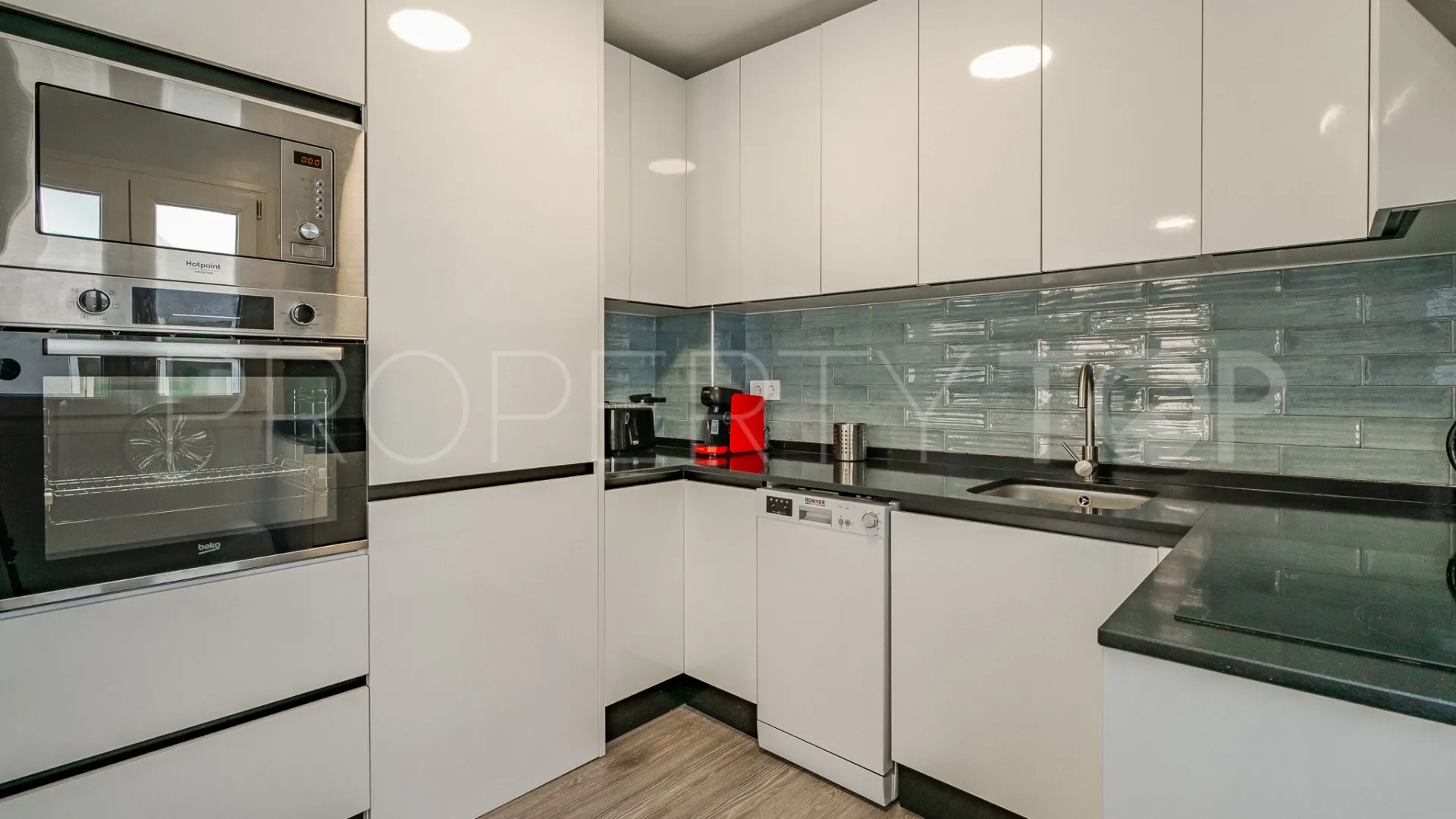 Edificio en venta en Estepona Ciudad