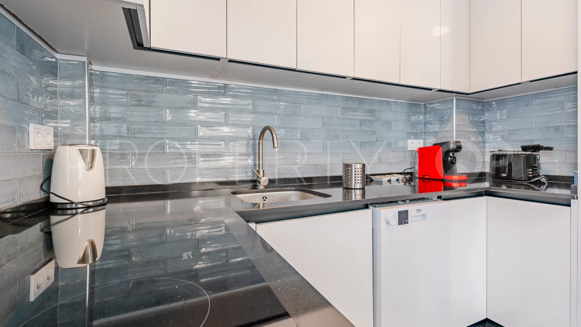Edificio en venta en Estepona Ciudad