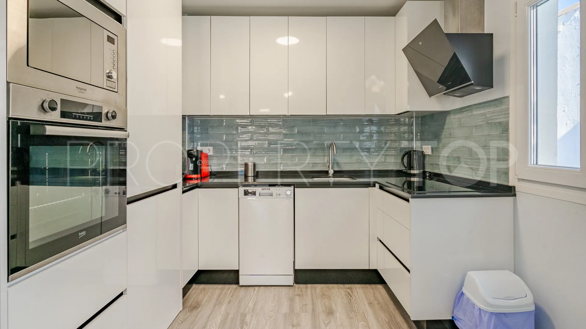 Edificio en venta en Estepona Ciudad