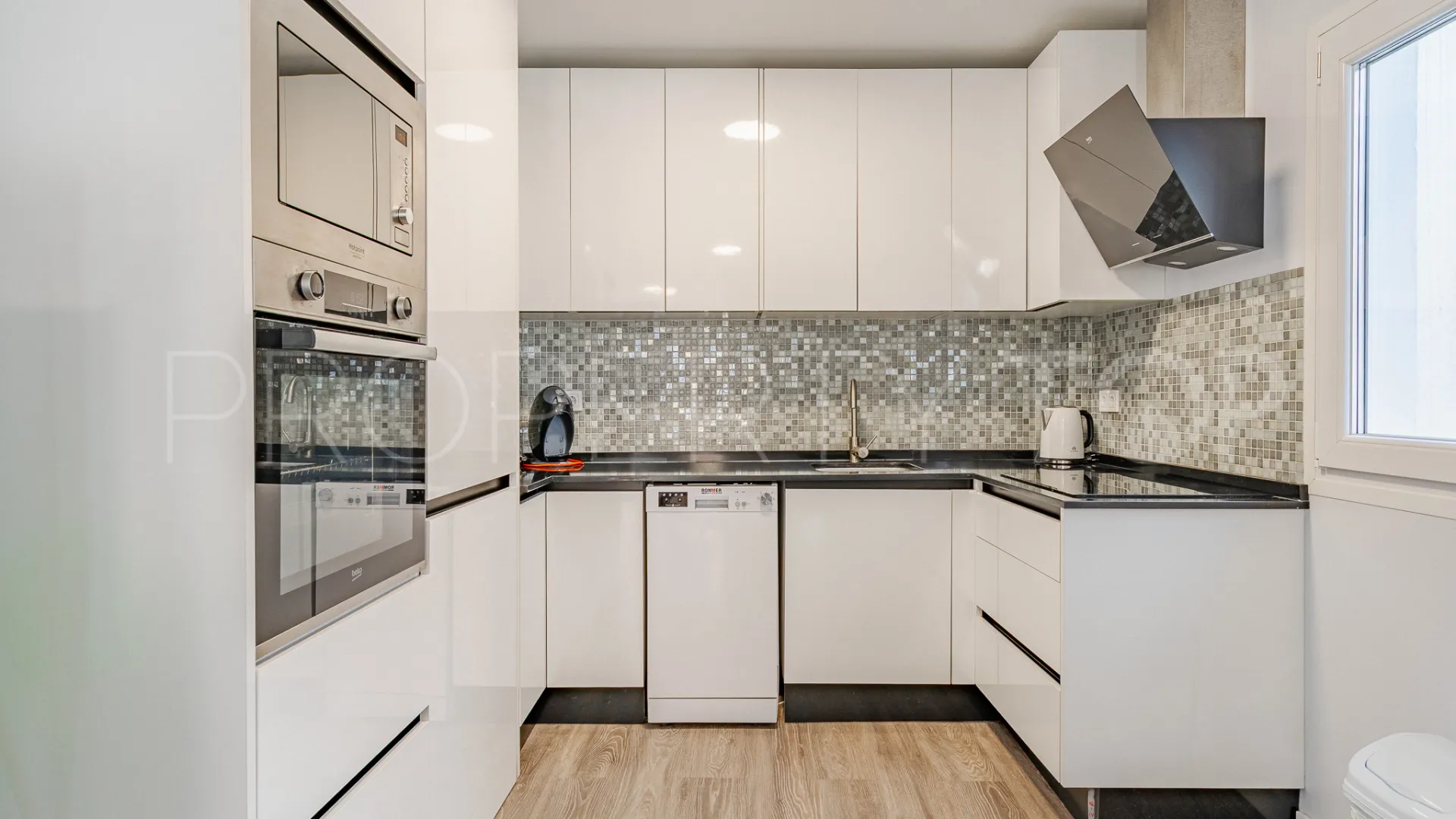 Edificio en venta en Estepona Ciudad