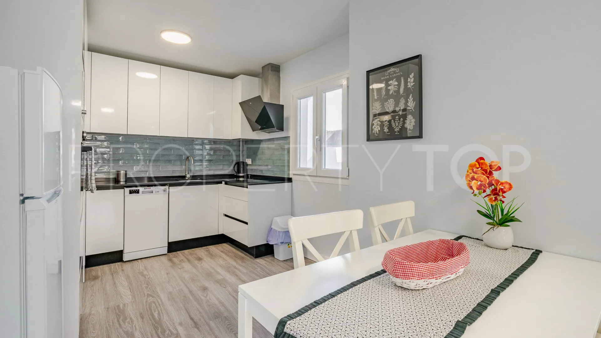 Edificio en venta en Estepona Ciudad
