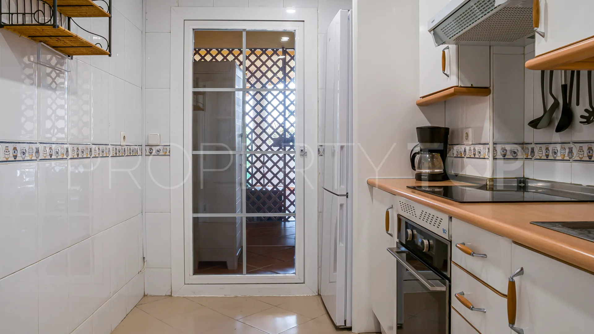 Comprar duplex planta baja de 3 dormitorios en Señorio de Aloha