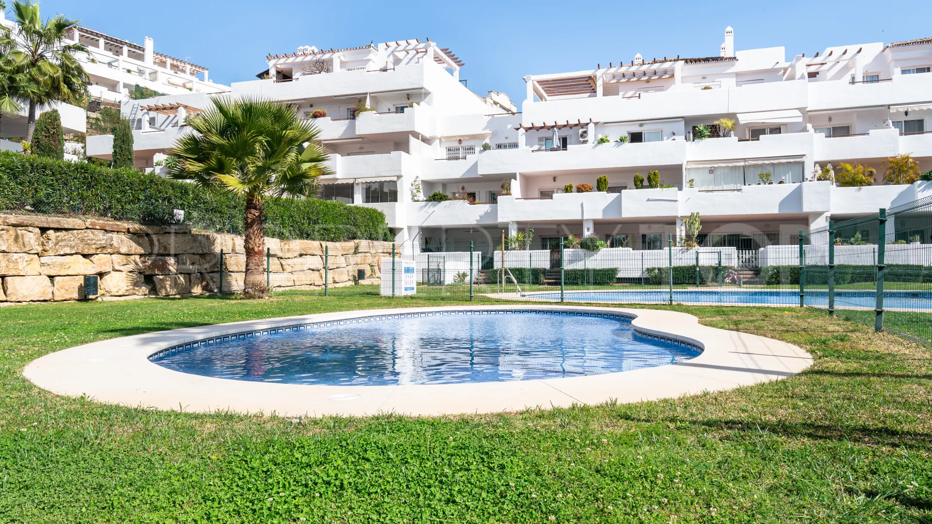 For sale duplex penthouse with 2 bedrooms in Selwo